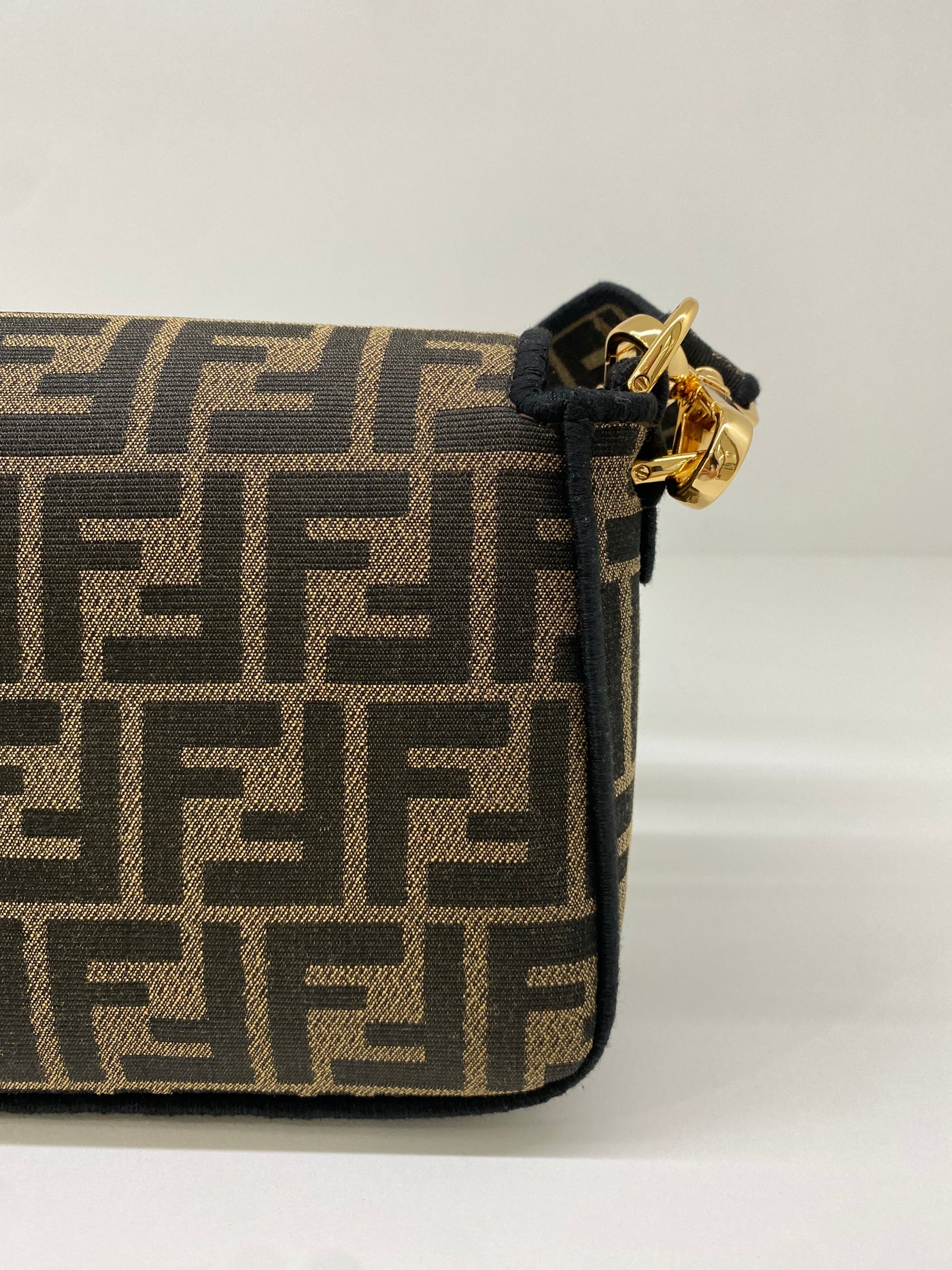 Fendi Baguette Monogram FF GHW