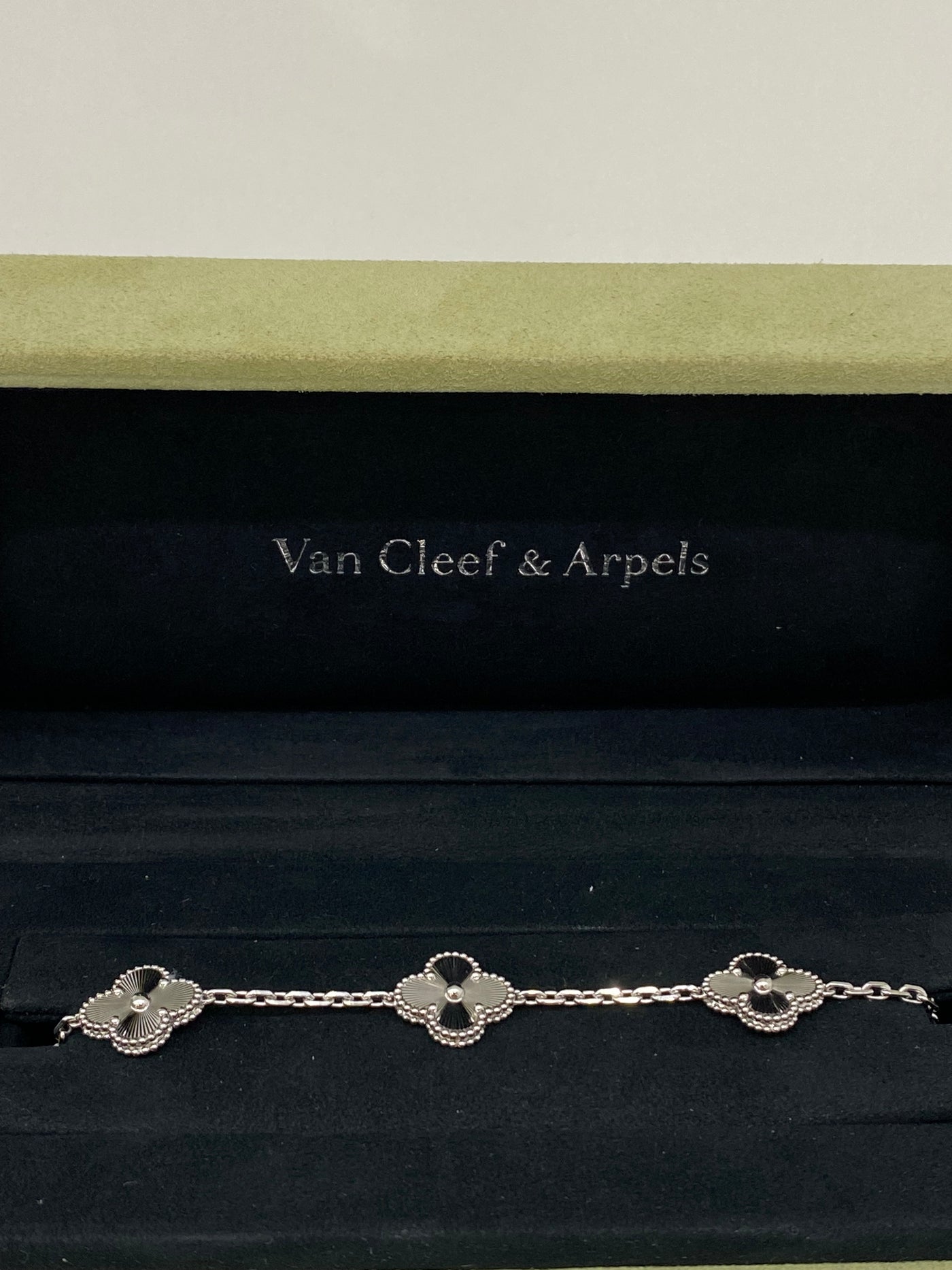 Van Cleef Arpels Alhambra 5 Motif Bracelet