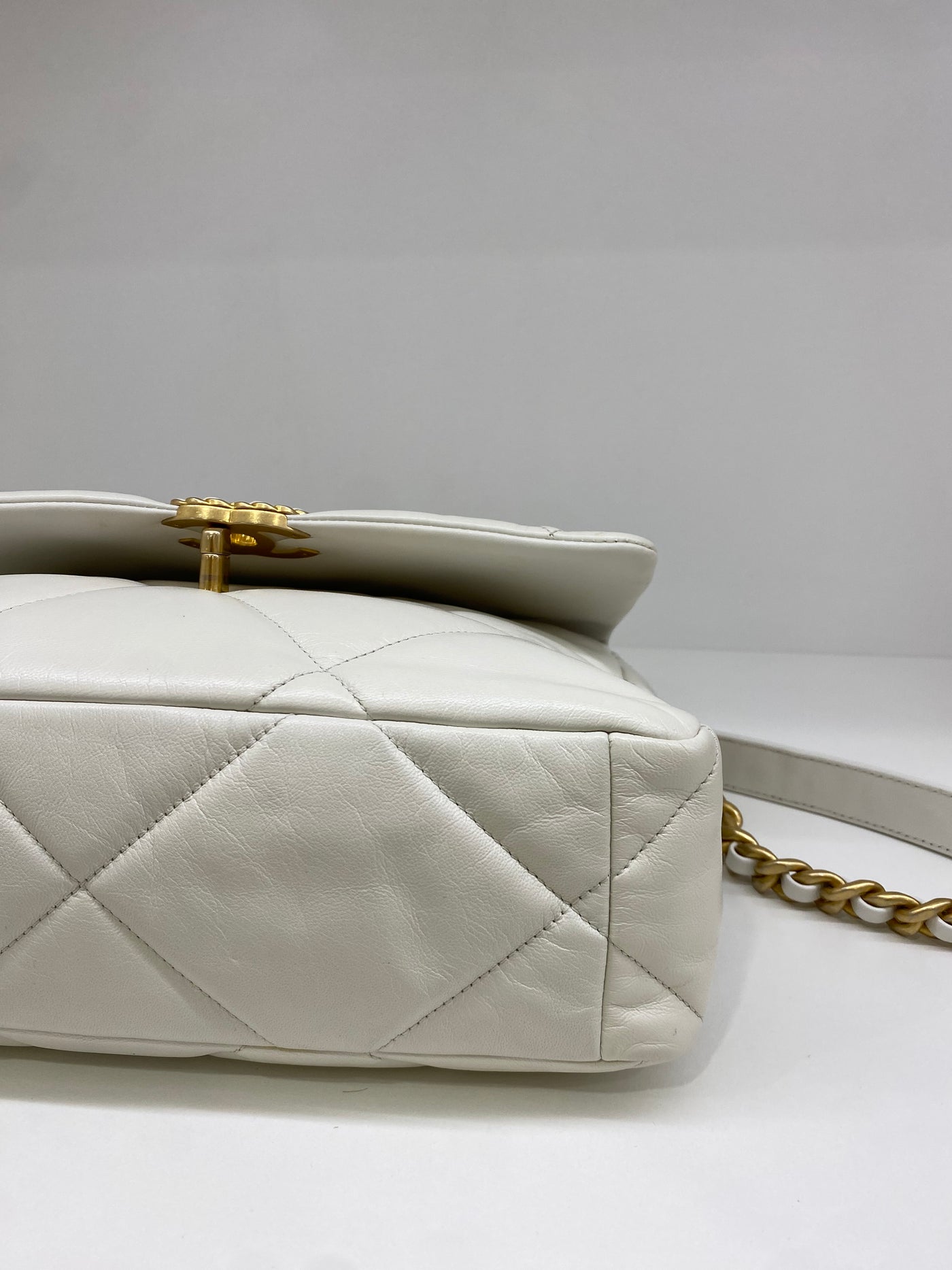 Chanel 19 Bag Large White