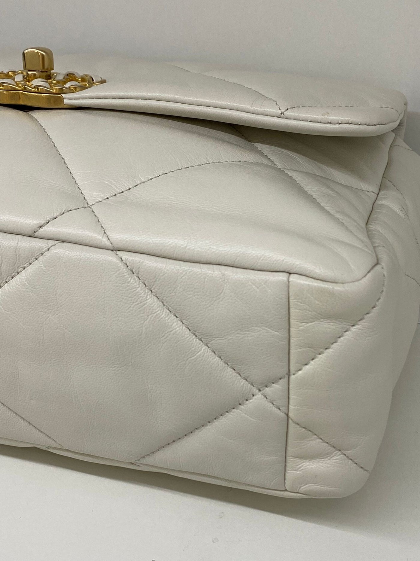 Chanel 19 Bag Large White