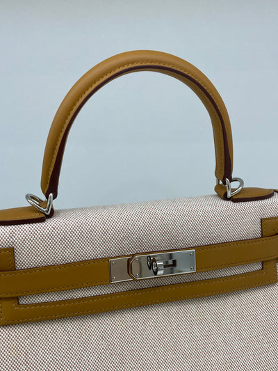 Hermes Kelly 28 Sellier Beige/Sesame Canvas PHW