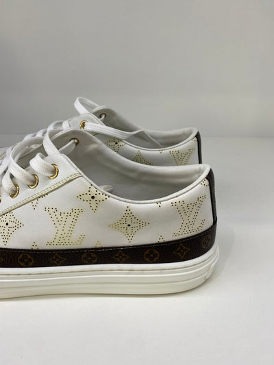 Louis Vuitton White Sneakers Size 37.5