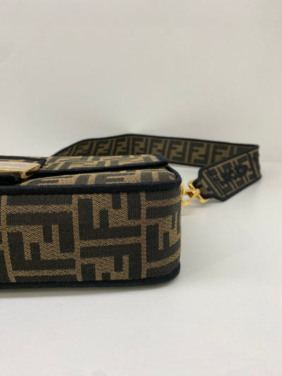 Fendi Baguette Monogram FF GHW