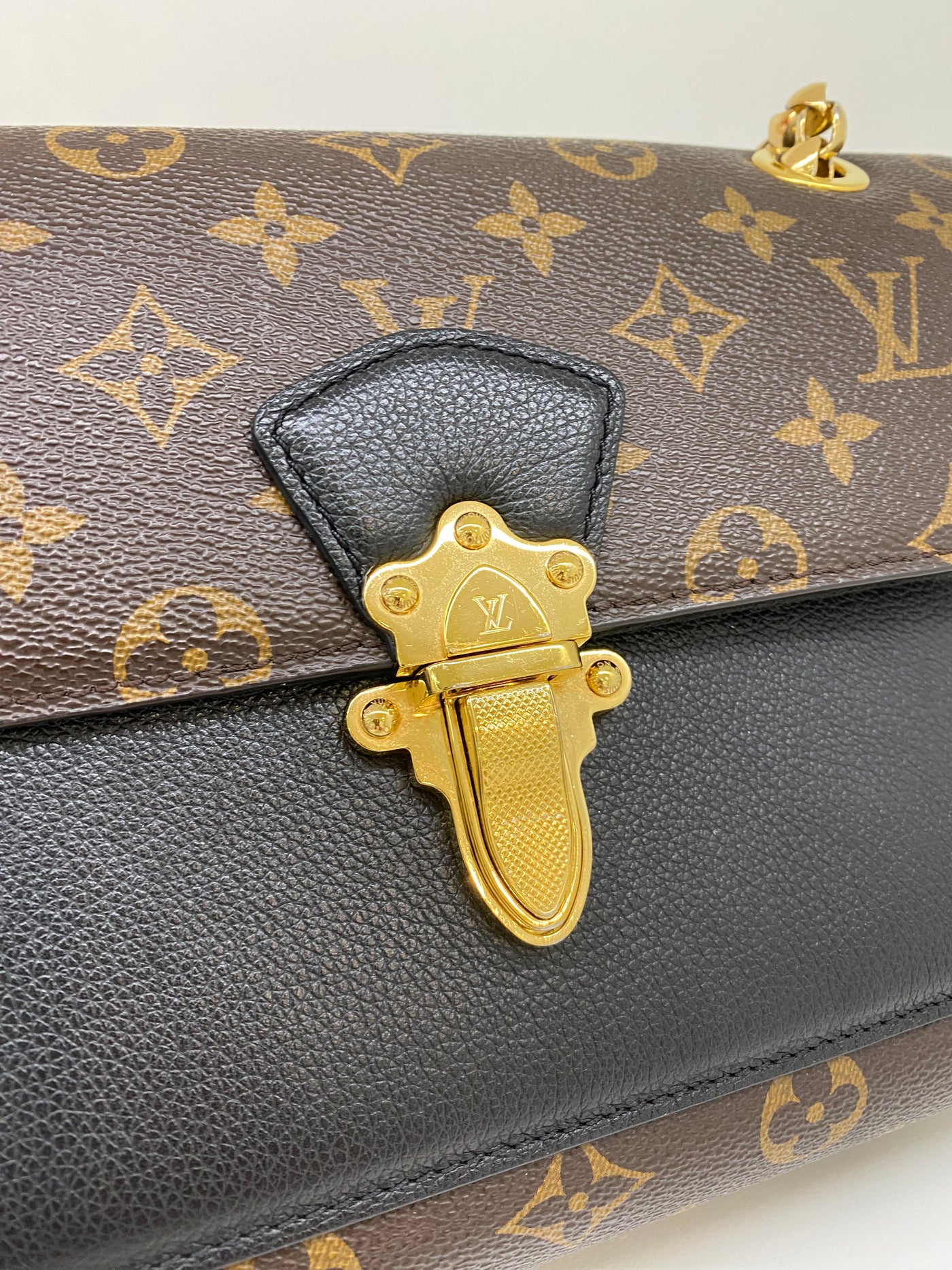 Louis Vuitton Victoire Monogram GHW