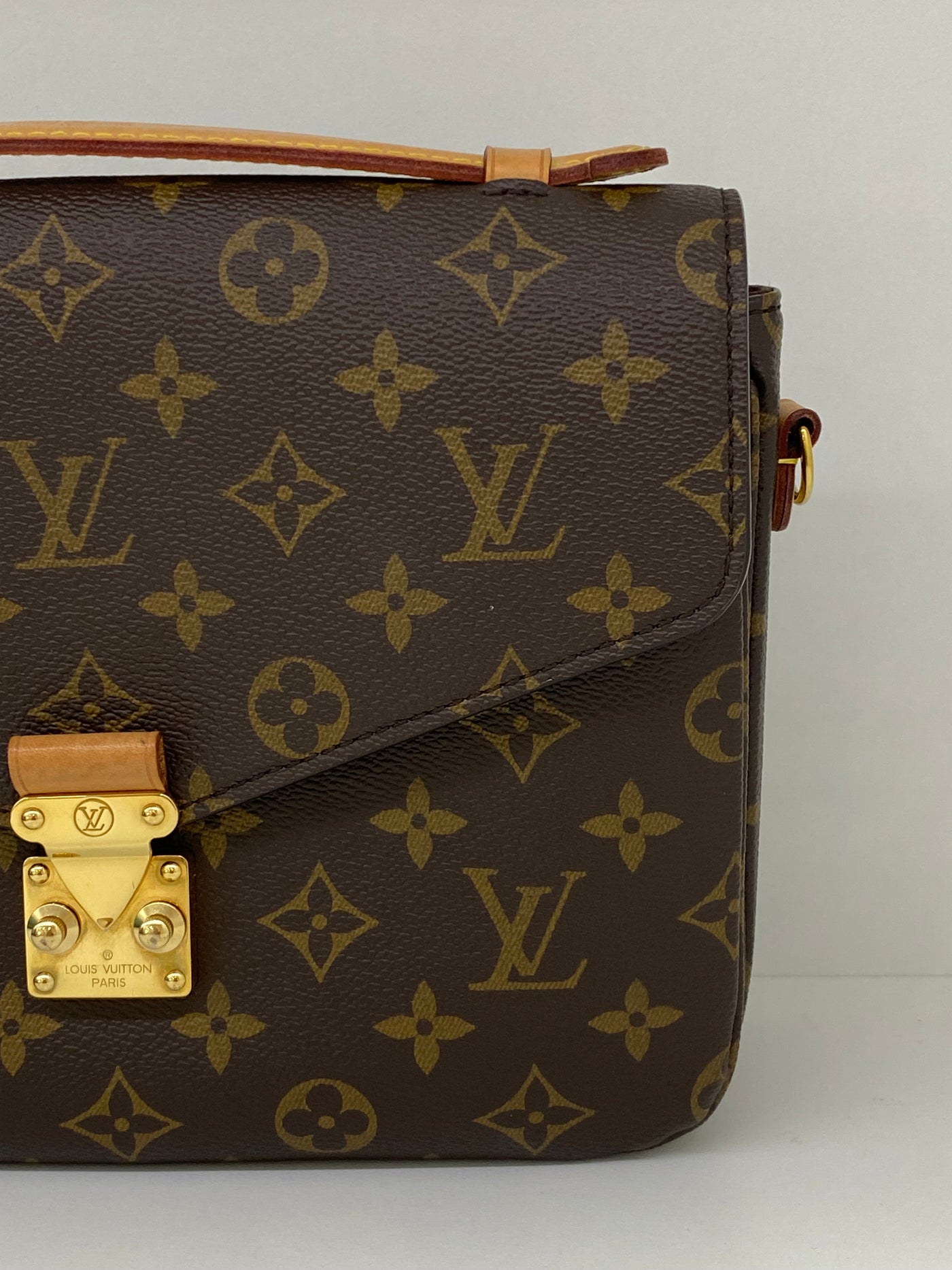 Louis Vuitton Metis GHW