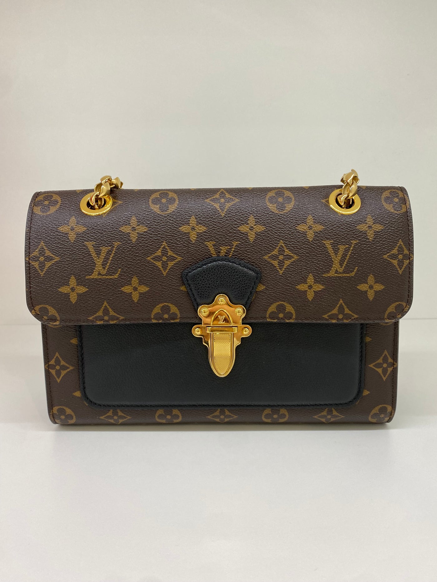 Louis Vuitton Victoire Monogram GHW