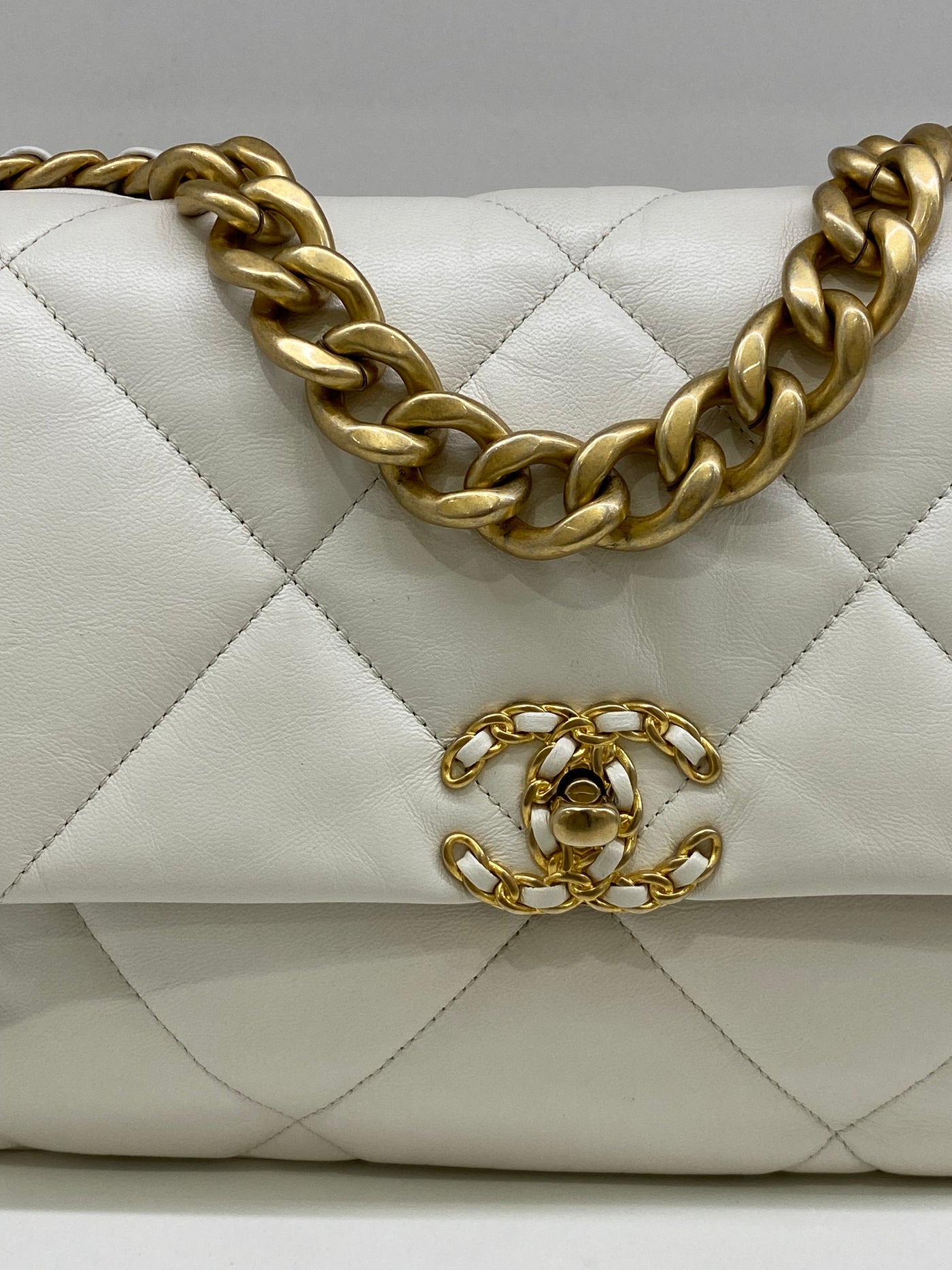 Chanel 19 Bag Large White