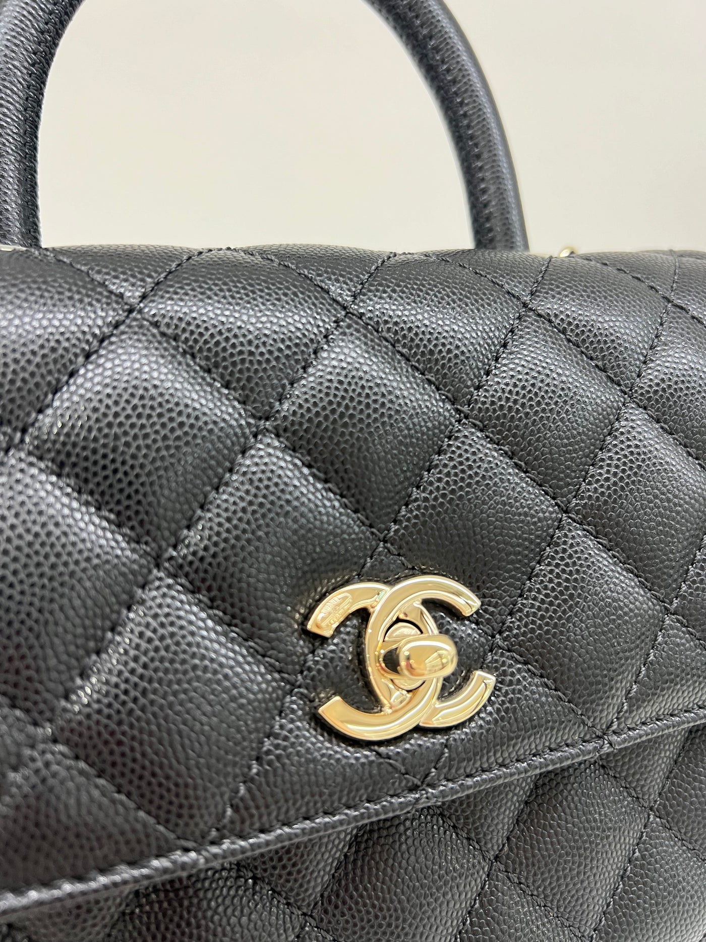 Chanel Coco Handle Small Black (microchipped)