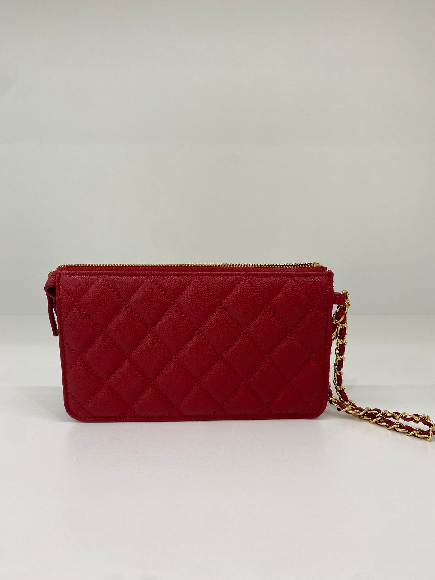 Chanel Pouch with chain - Red Caviar GHW