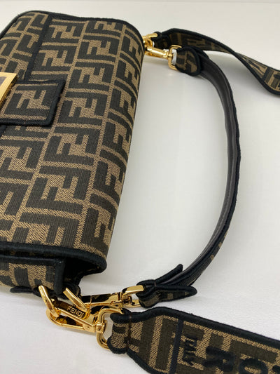 Fendi Baguette Monogram FF GHW