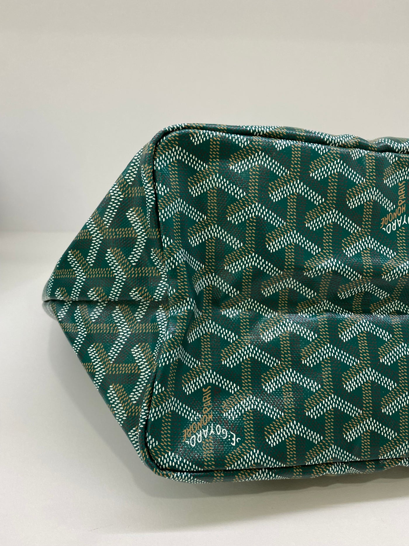 Goyard Green St Louis PM