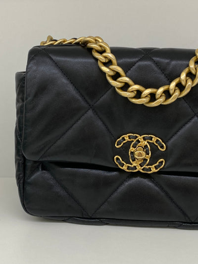 Chanel 19 Flap Bag Black - Small