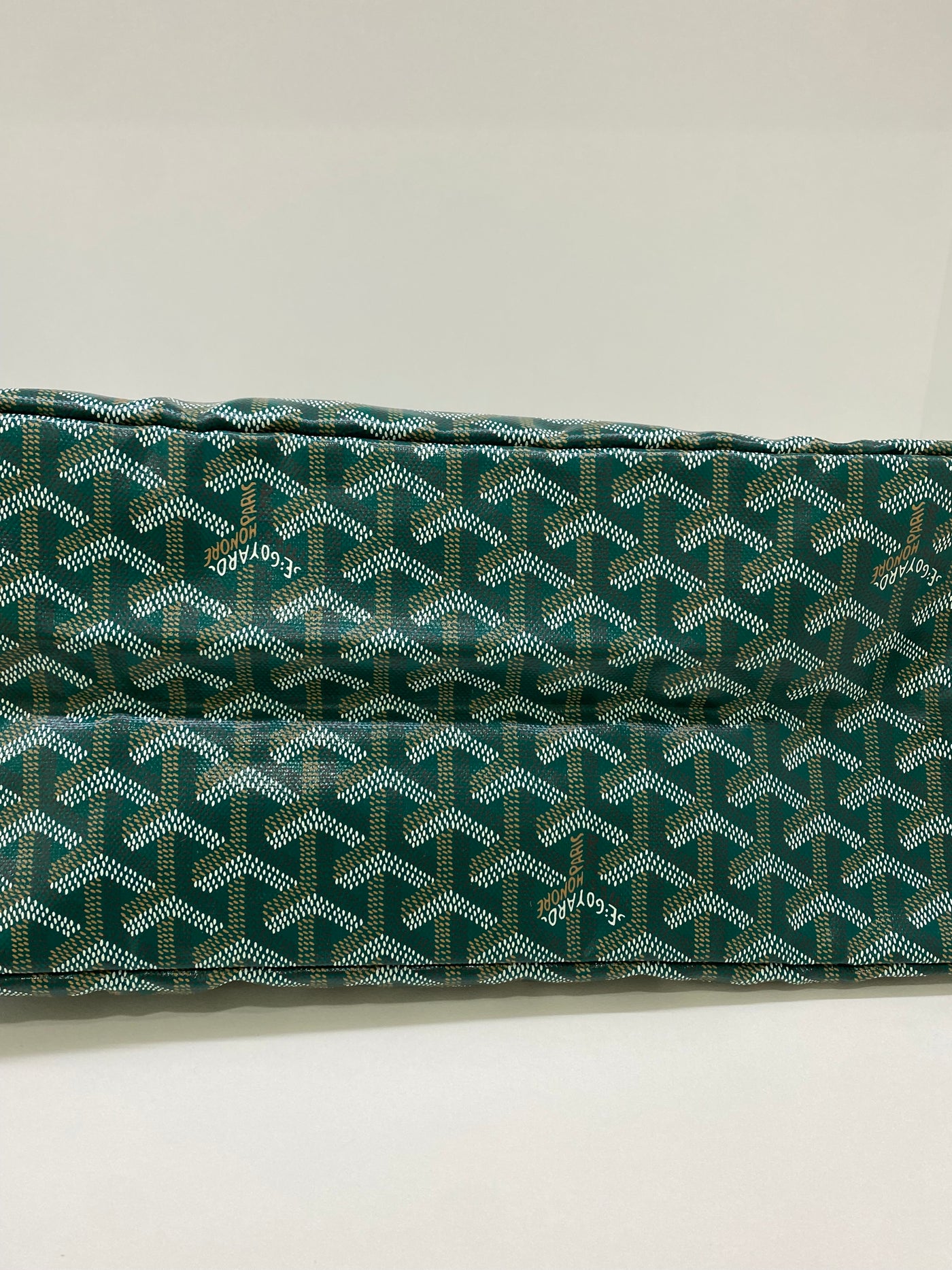 Goyard Green St Louis PM