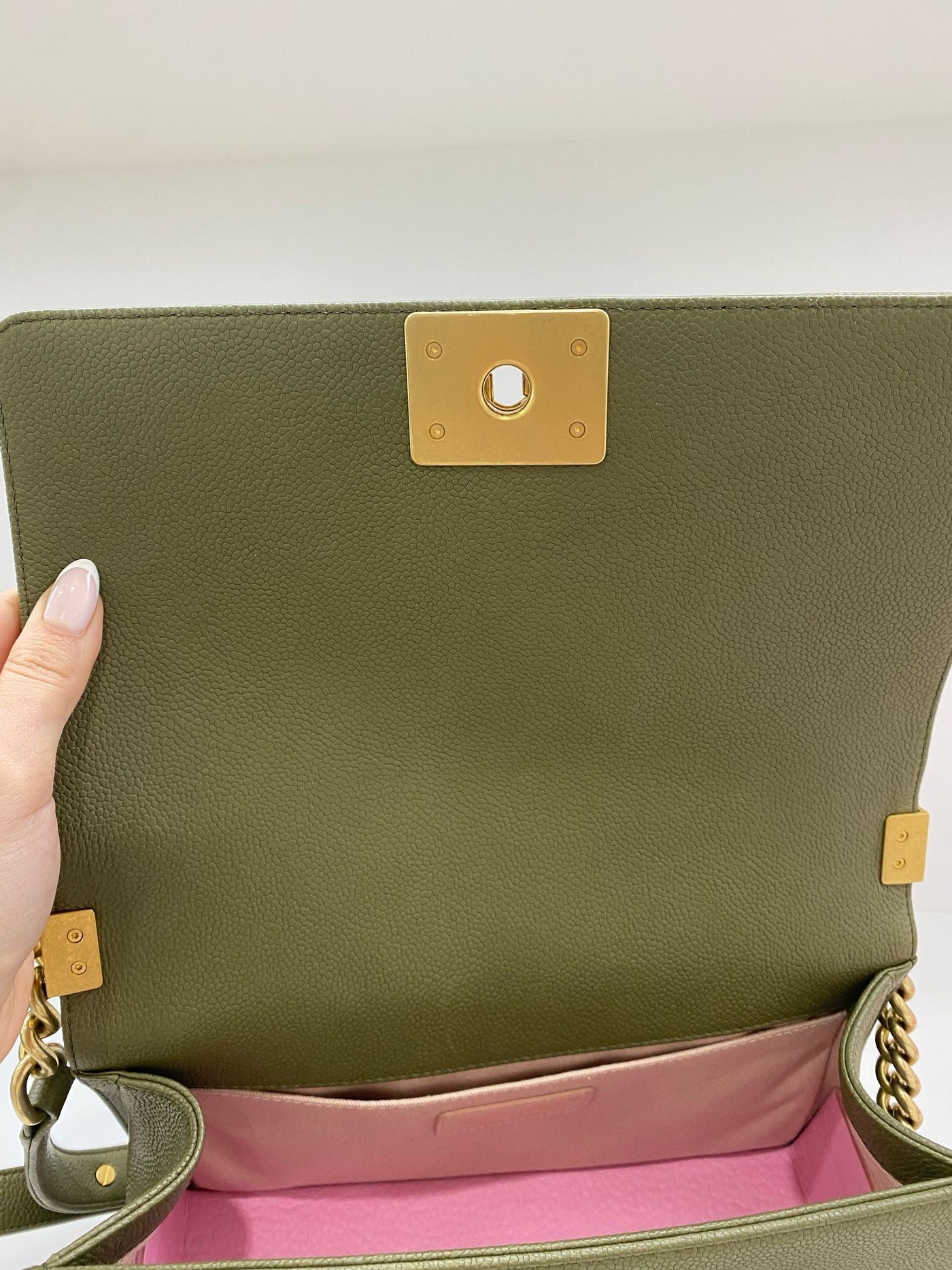 Chanel Boy Bag Olive Caviar Medium GHW