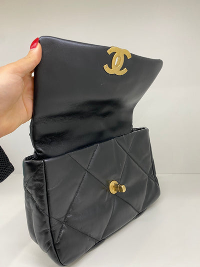 Chanel 19 Flap Bag Black - Small