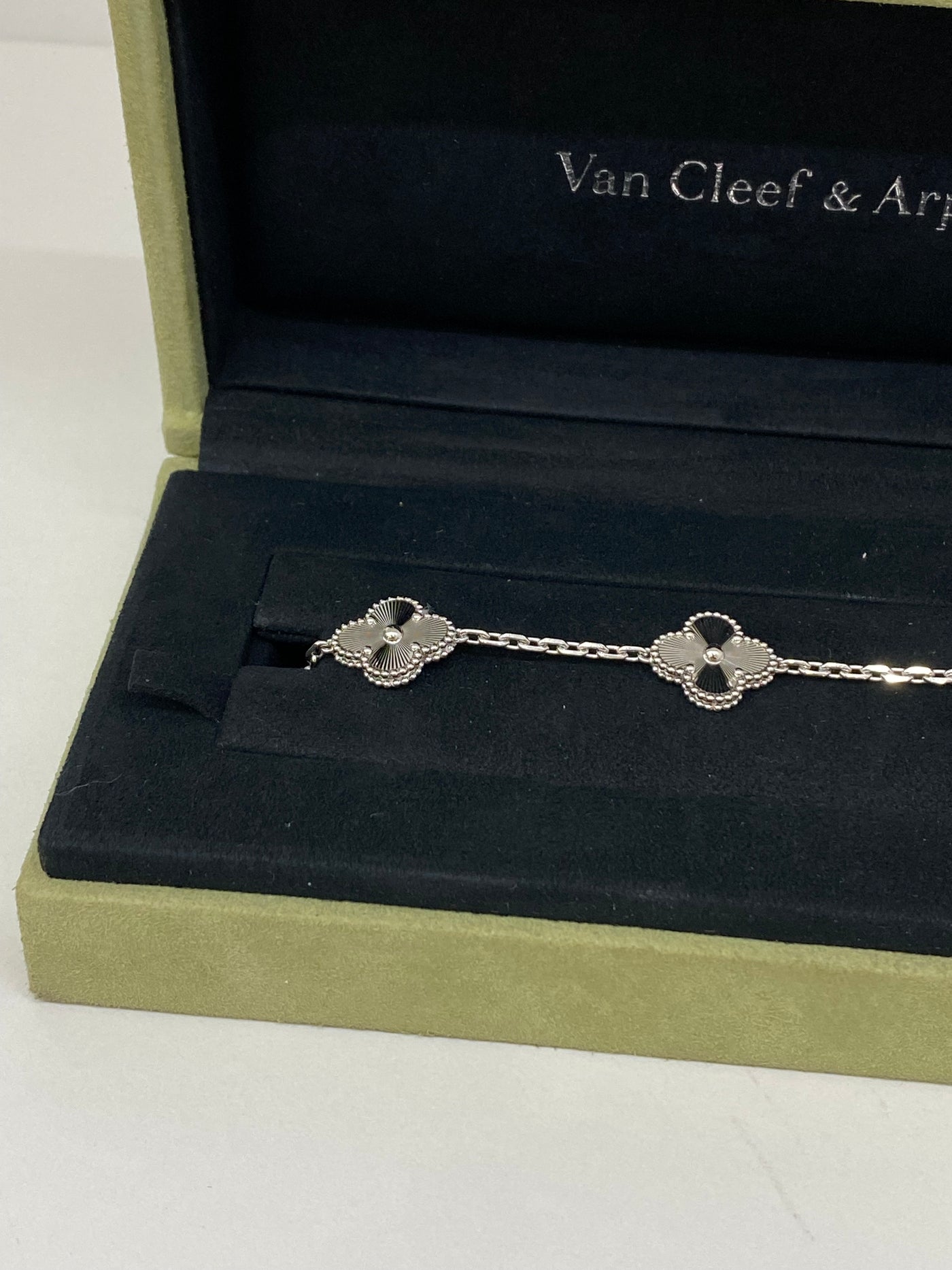 Van Cleef Arpels Alhambra 5 Motif Bracelet