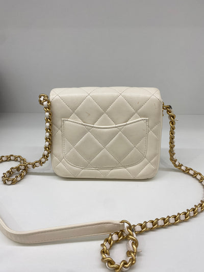 Chanel Cream Cross Body Bag Lambskin GHW