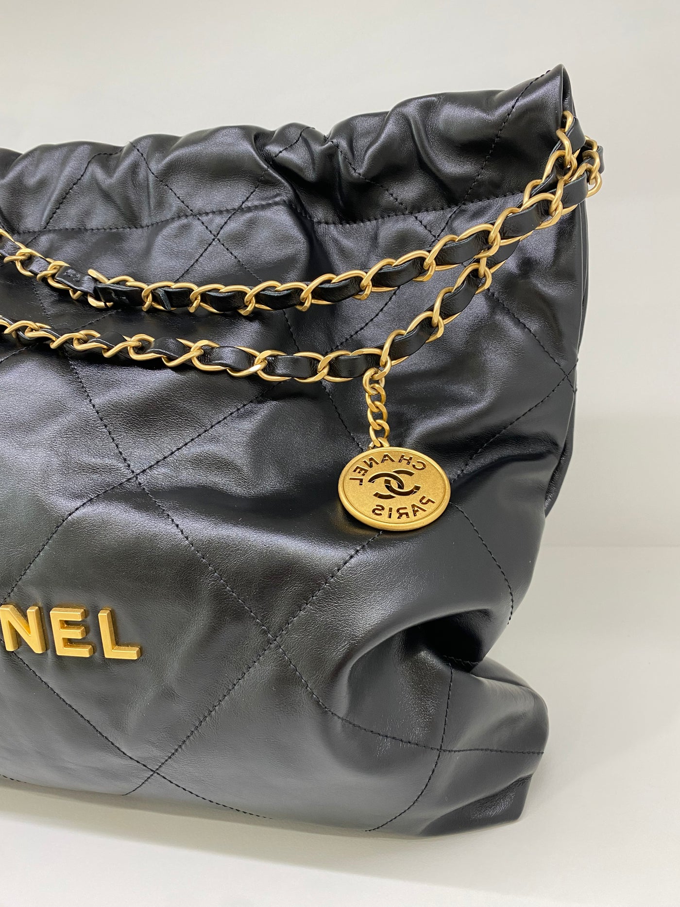 Chanel 22 Black Shiny Calfskin (microchipped)