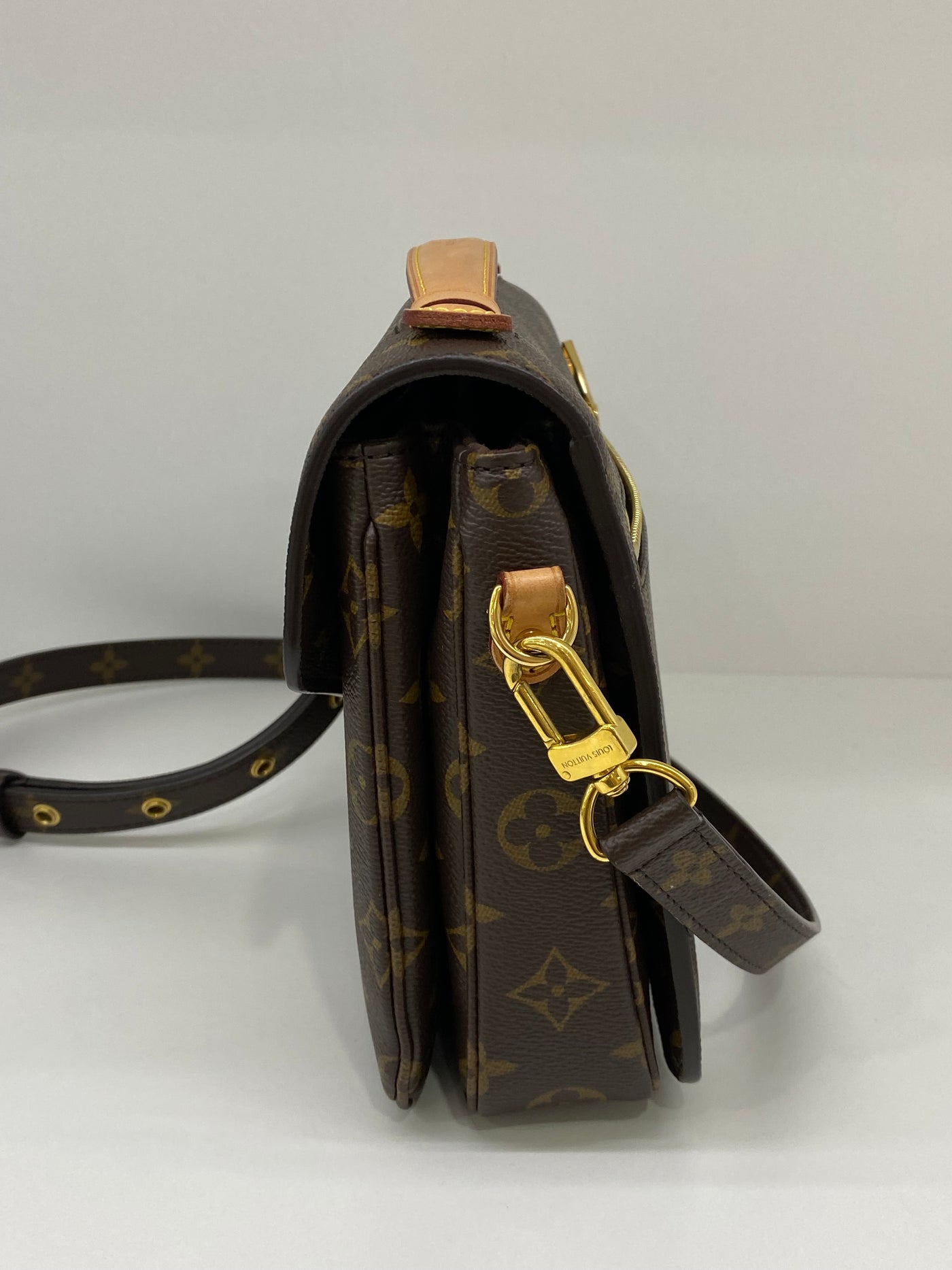 Louis Vuitton Metis GHW