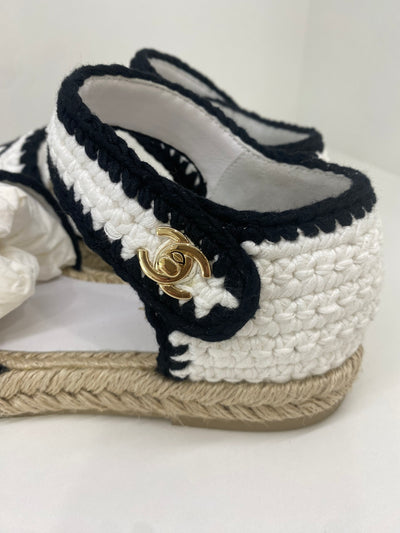 Chanel Crochet Size 36C