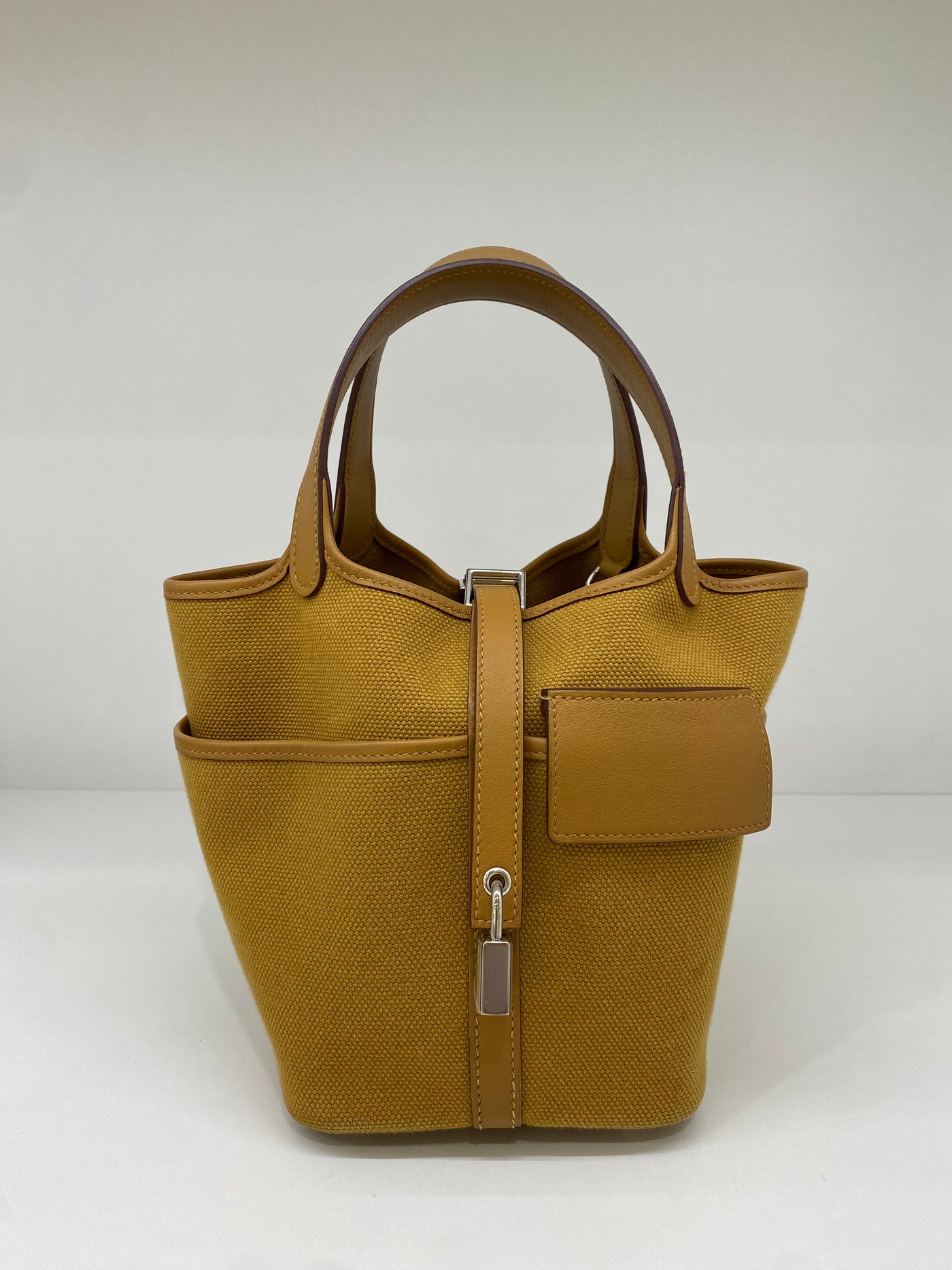 Hermes Cargo Picotin 18 Desert/ Sesame PHW