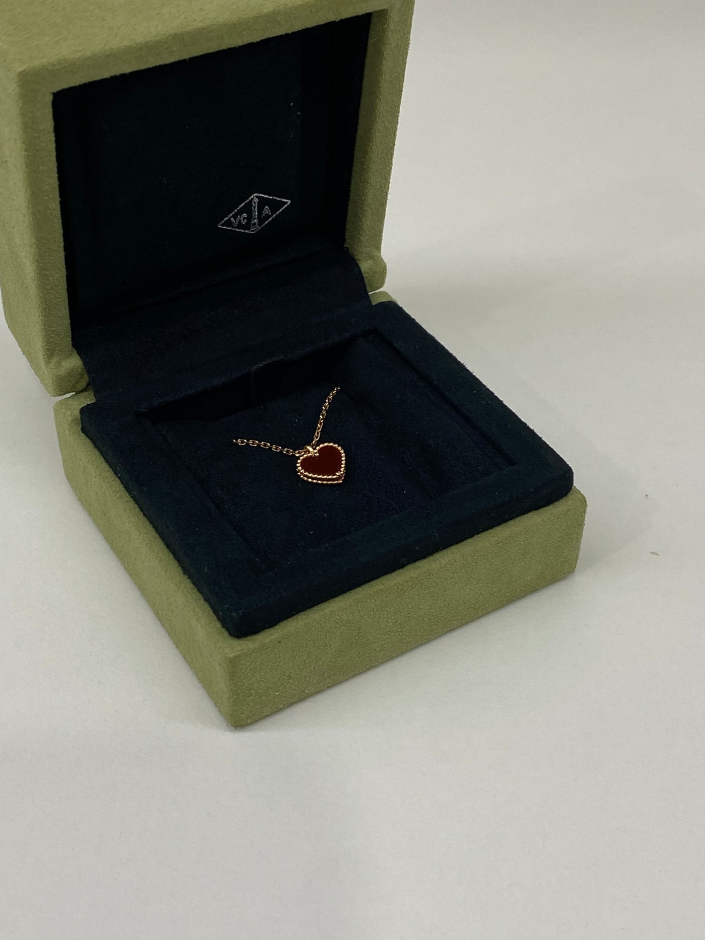 Van Cleef Heart Necklace Carnelian RG