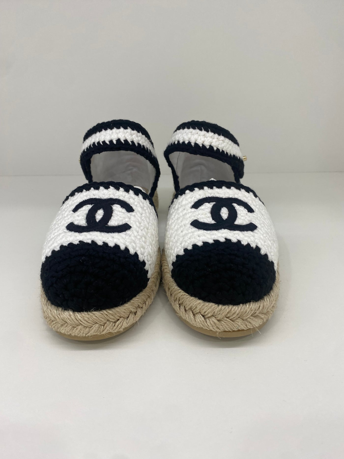 Chanel Crochet Size 36C