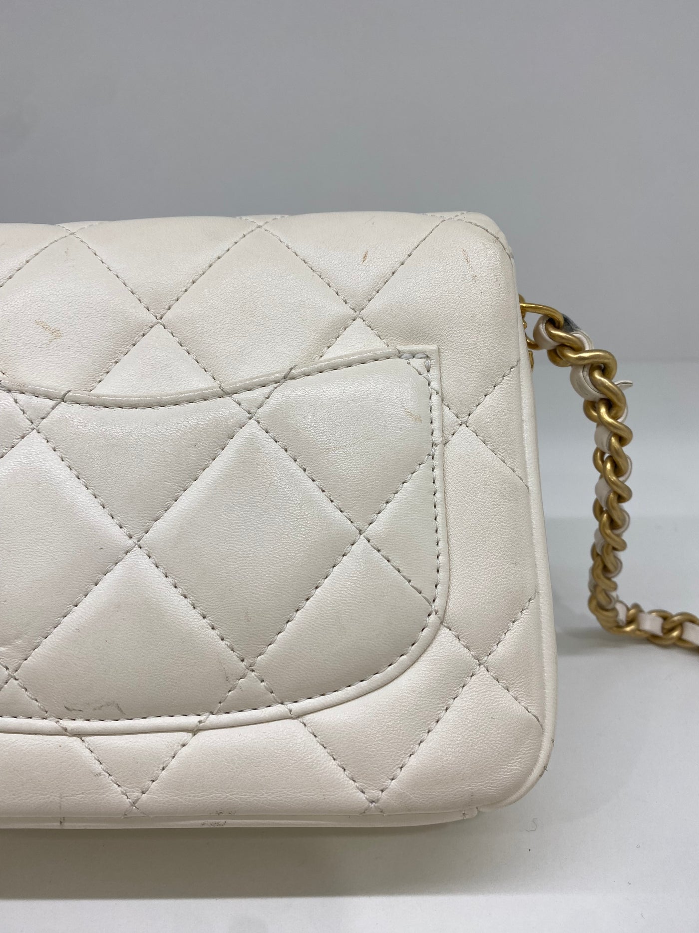 Chanel Cream Cross Body Bag Lambskin GHW