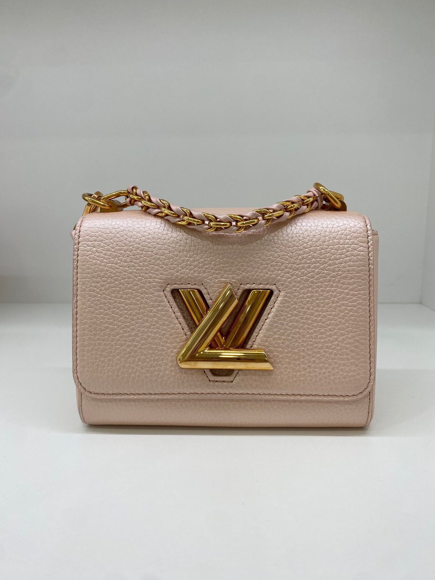 Louis Vuitton Twist MM Pink Iridescent GHW