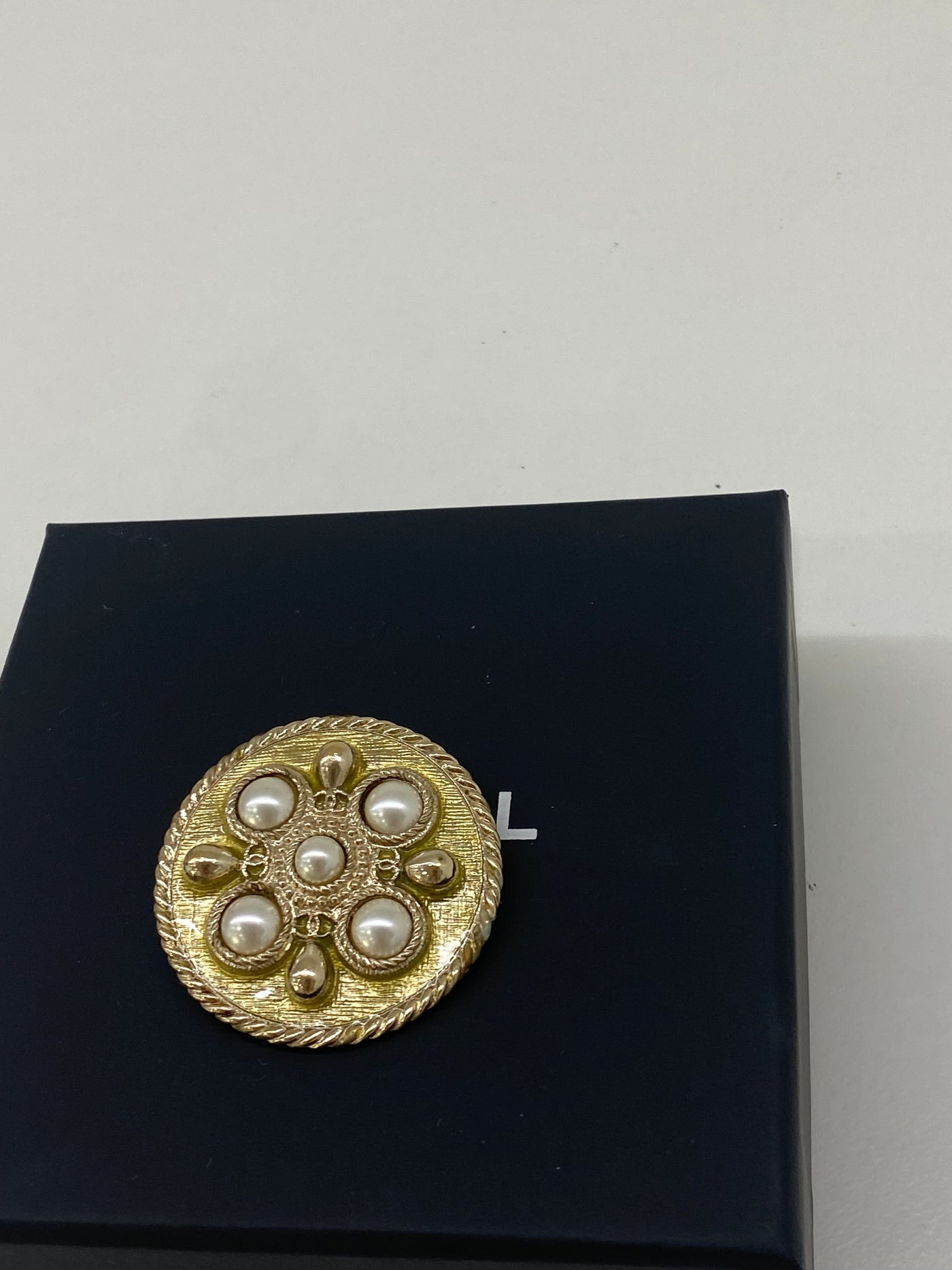 Chanel Pearl & Gold Round Brooch