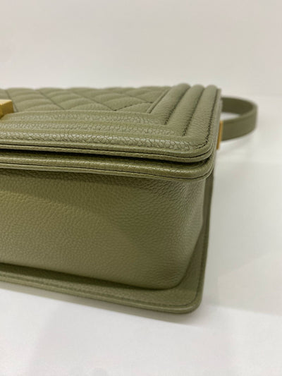 Chanel Boy Bag Olive Caviar Medium GHW