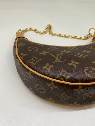 Louis Vuitton Loop Monogram