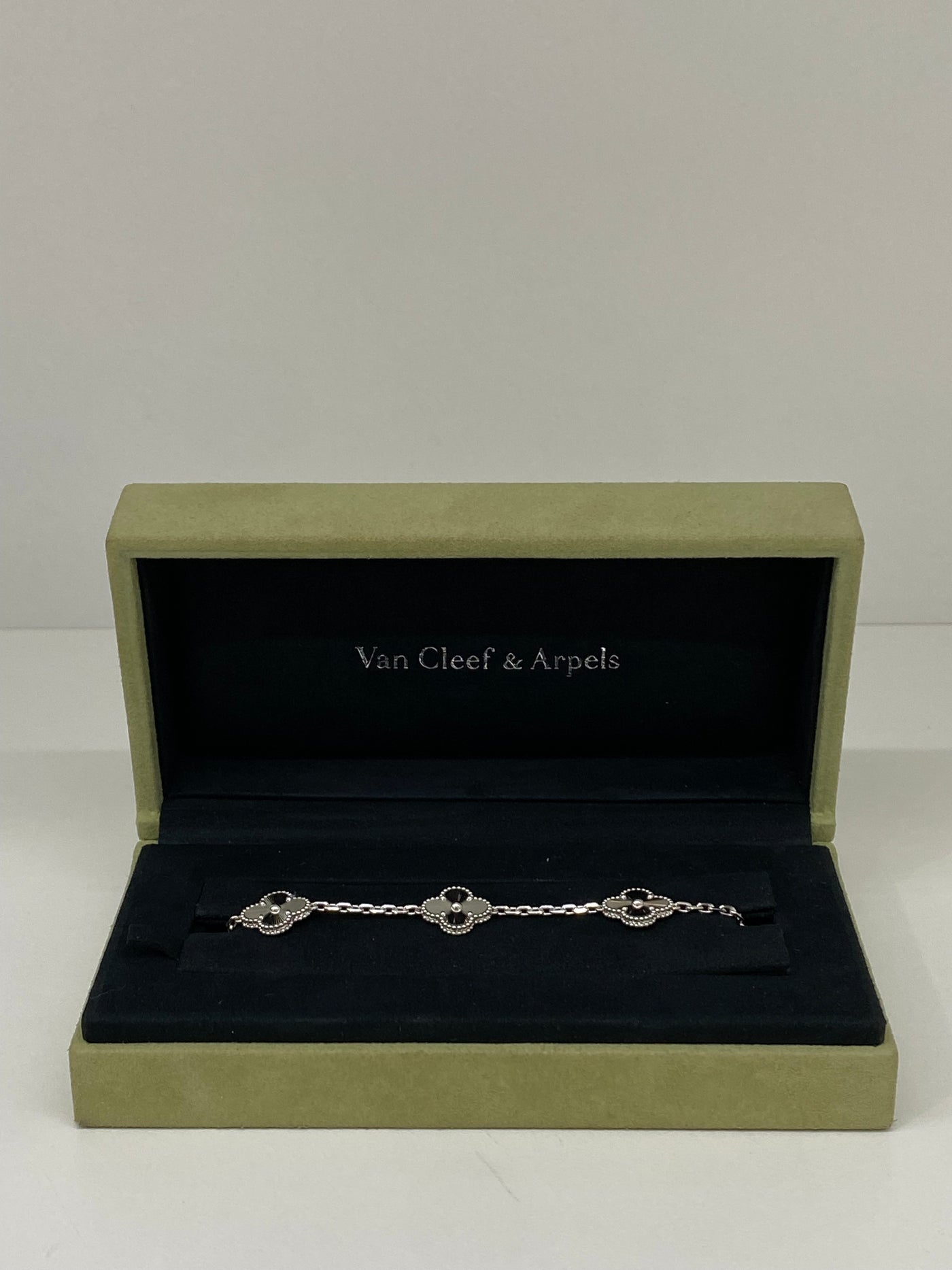 Van Cleef Arpels Alhambra 5 Motif Bracelet