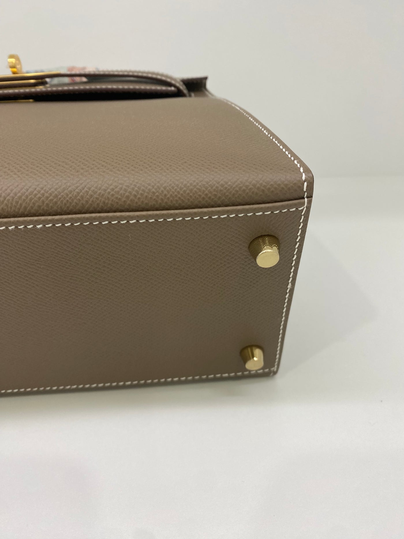 Hermes Kelly 28 Sellier Epsom Etoupe GHW