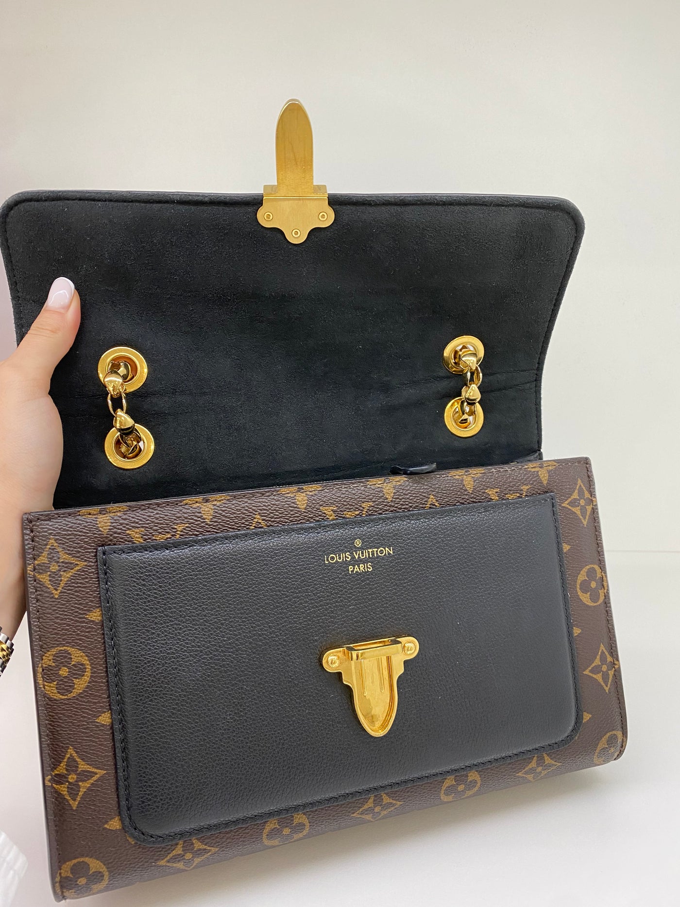 Louis Vuitton Victoire Monogram GHW