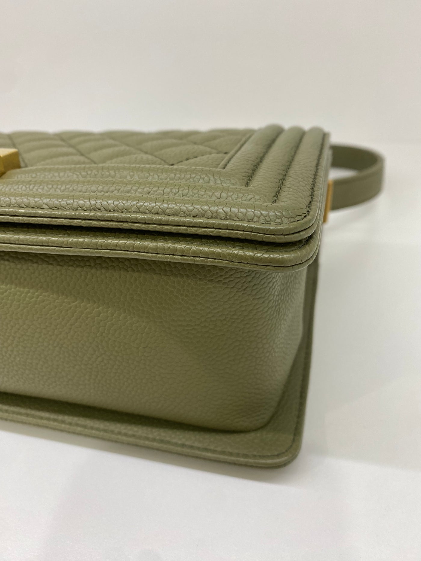 Chanel Boy Bag Olive Caviar Medium GHW