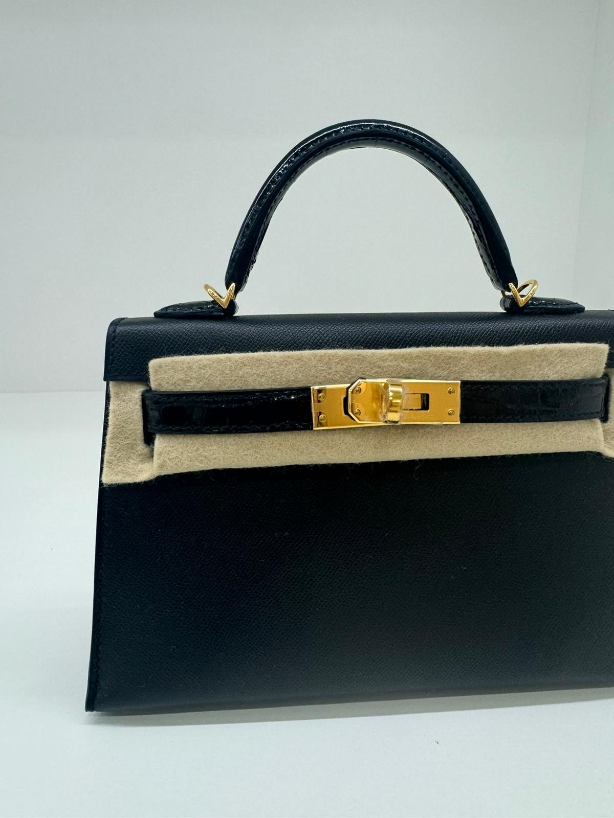 Hermes Mini Kelly 20 Black Touch with Alligator GHW