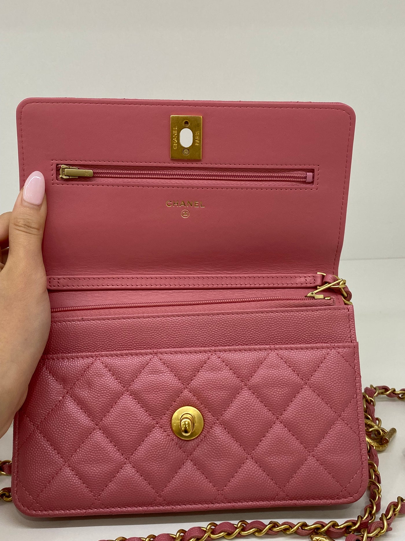 Chanel WOC Pink Caviar GHW