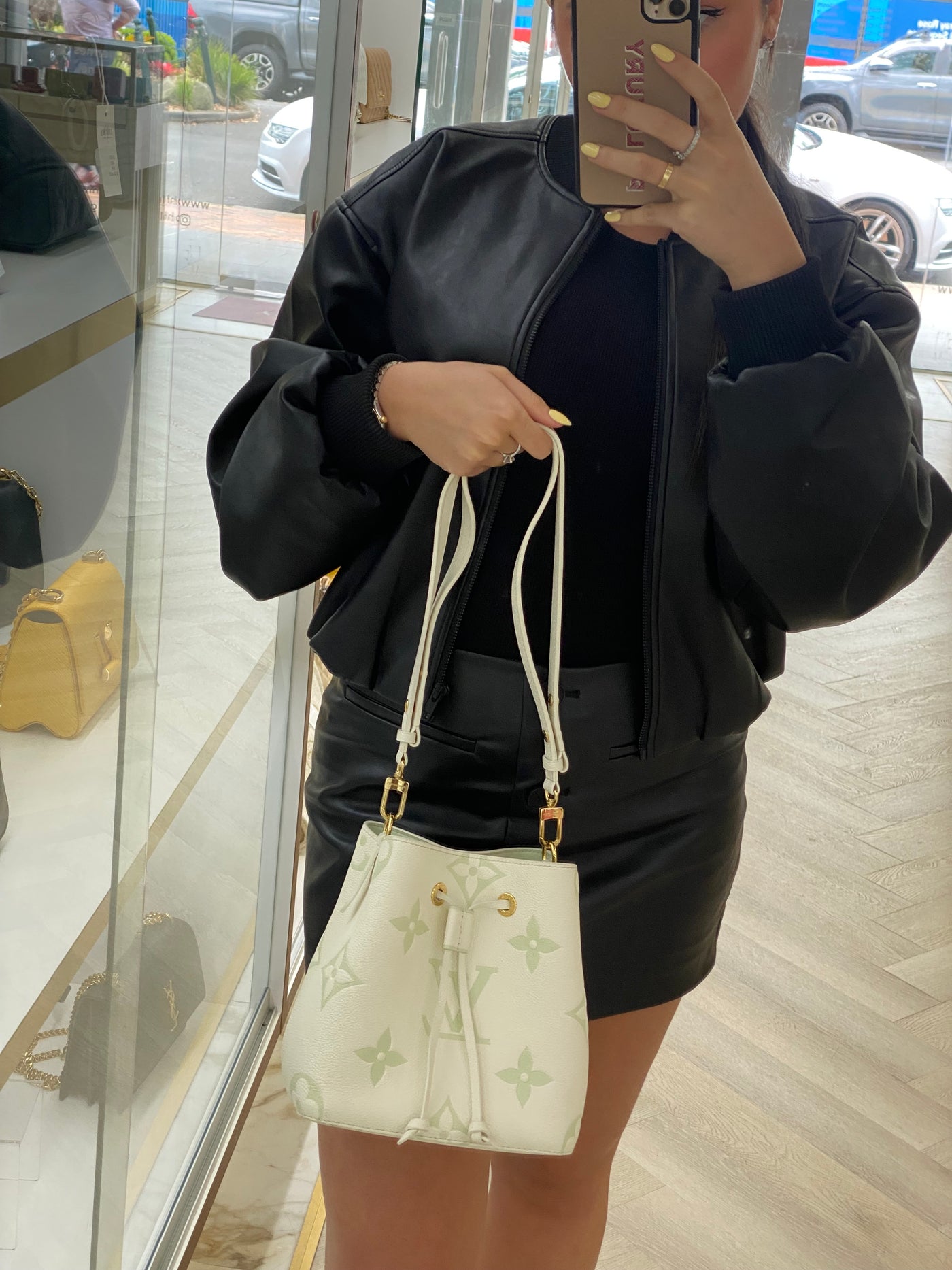 Louis Vuitton Neo Noe bag