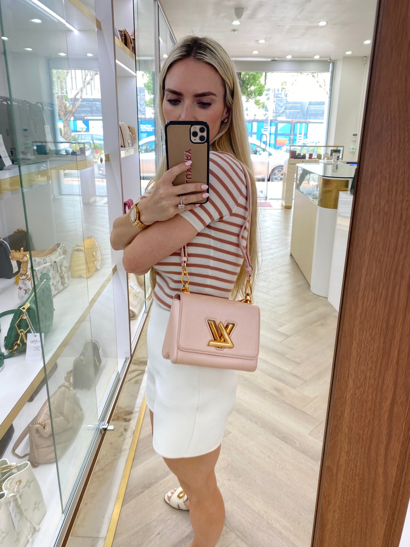 Louis Vuitton Twist MM Pink Iridescent GHW