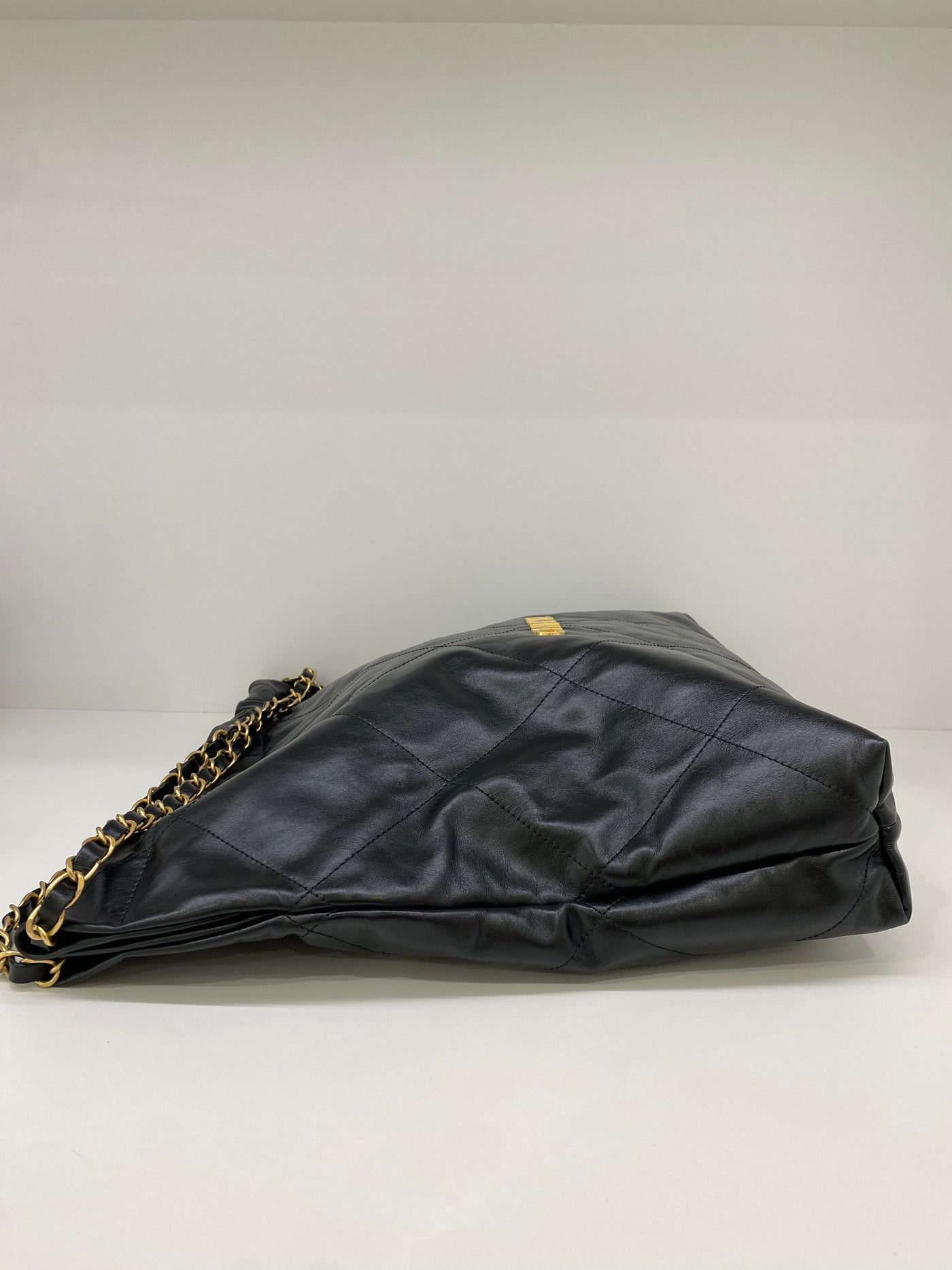 Chanel 22 Black Shiny Calfskin (microchipped)