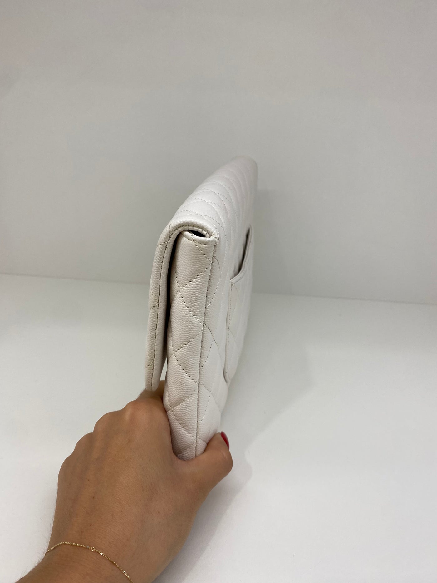 Chanel Clutch Off-White GHW