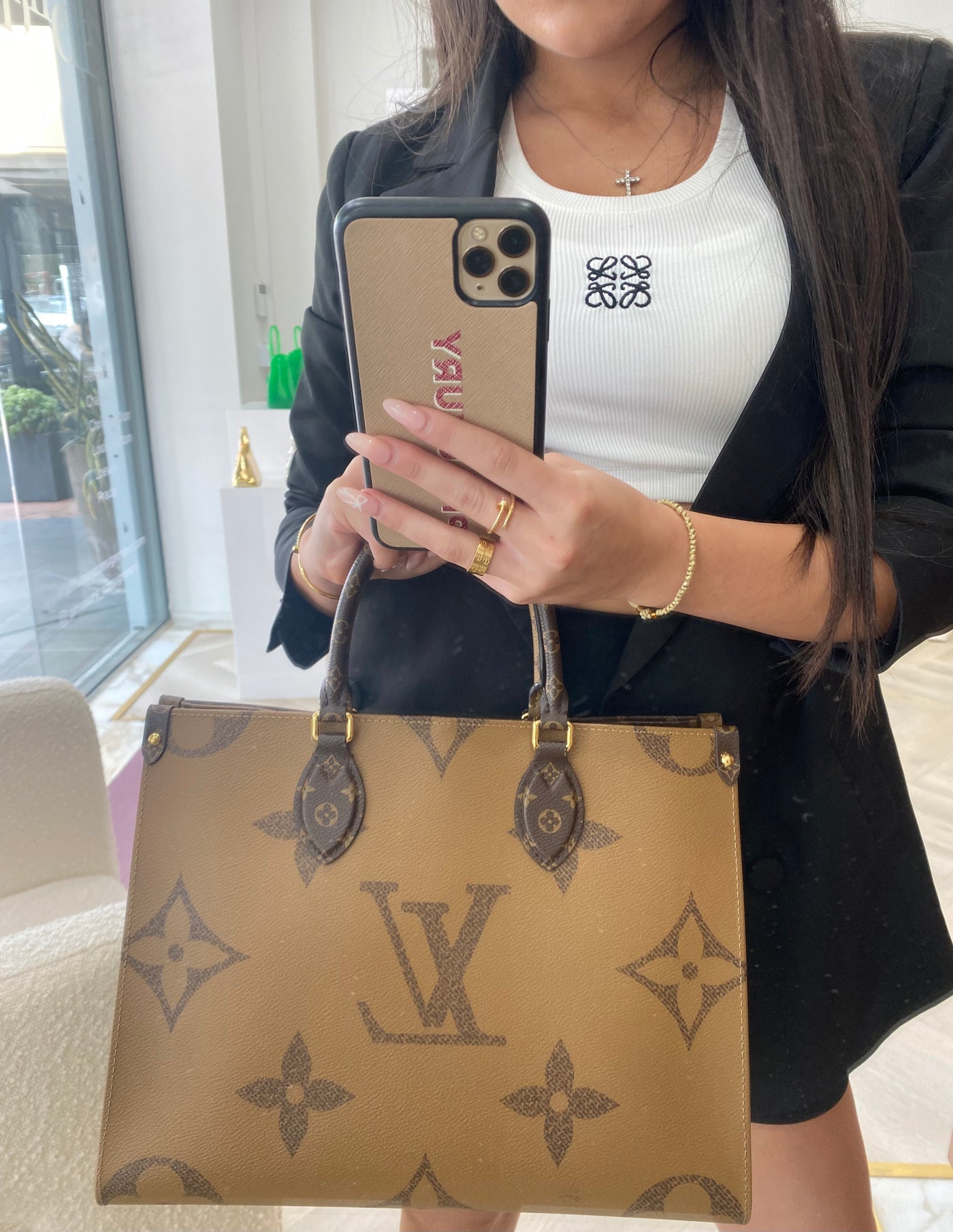 Louis Vuitton Onthego MM bag