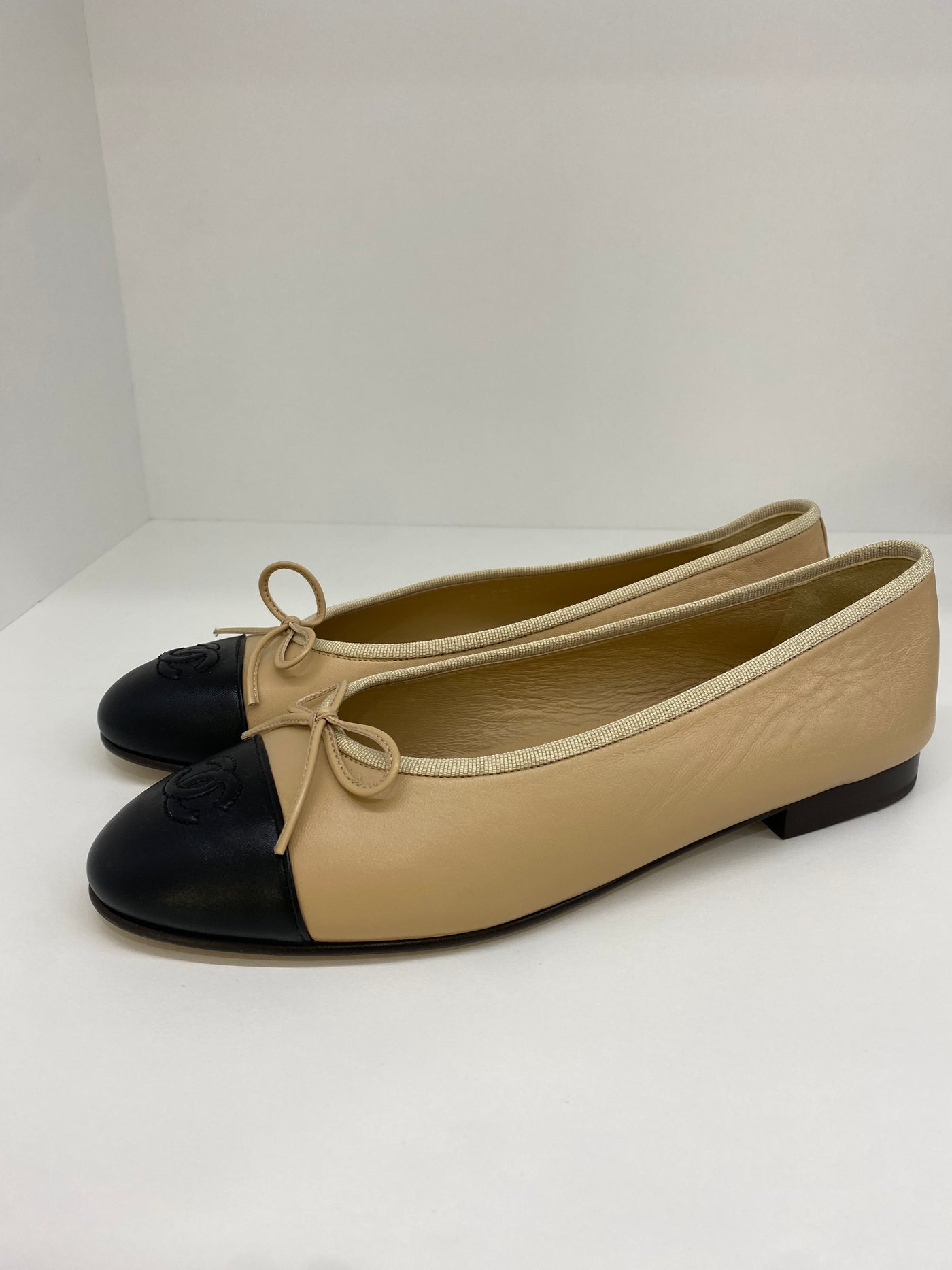 Chanel Ballet Flats Beige/Black Size 38.5C