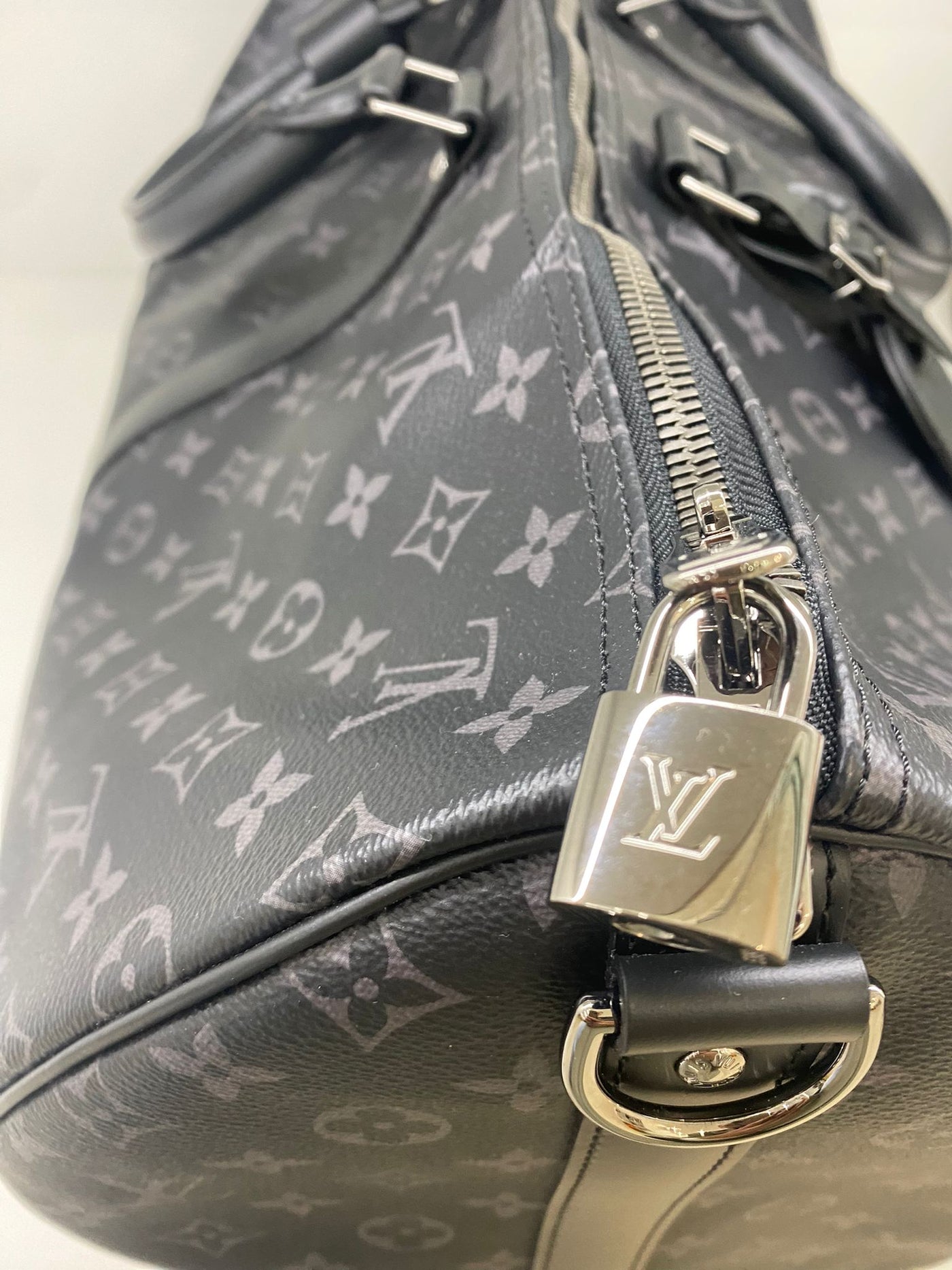 Louis Vuitton Keepall bandouliere 55 (monogram eclipse)