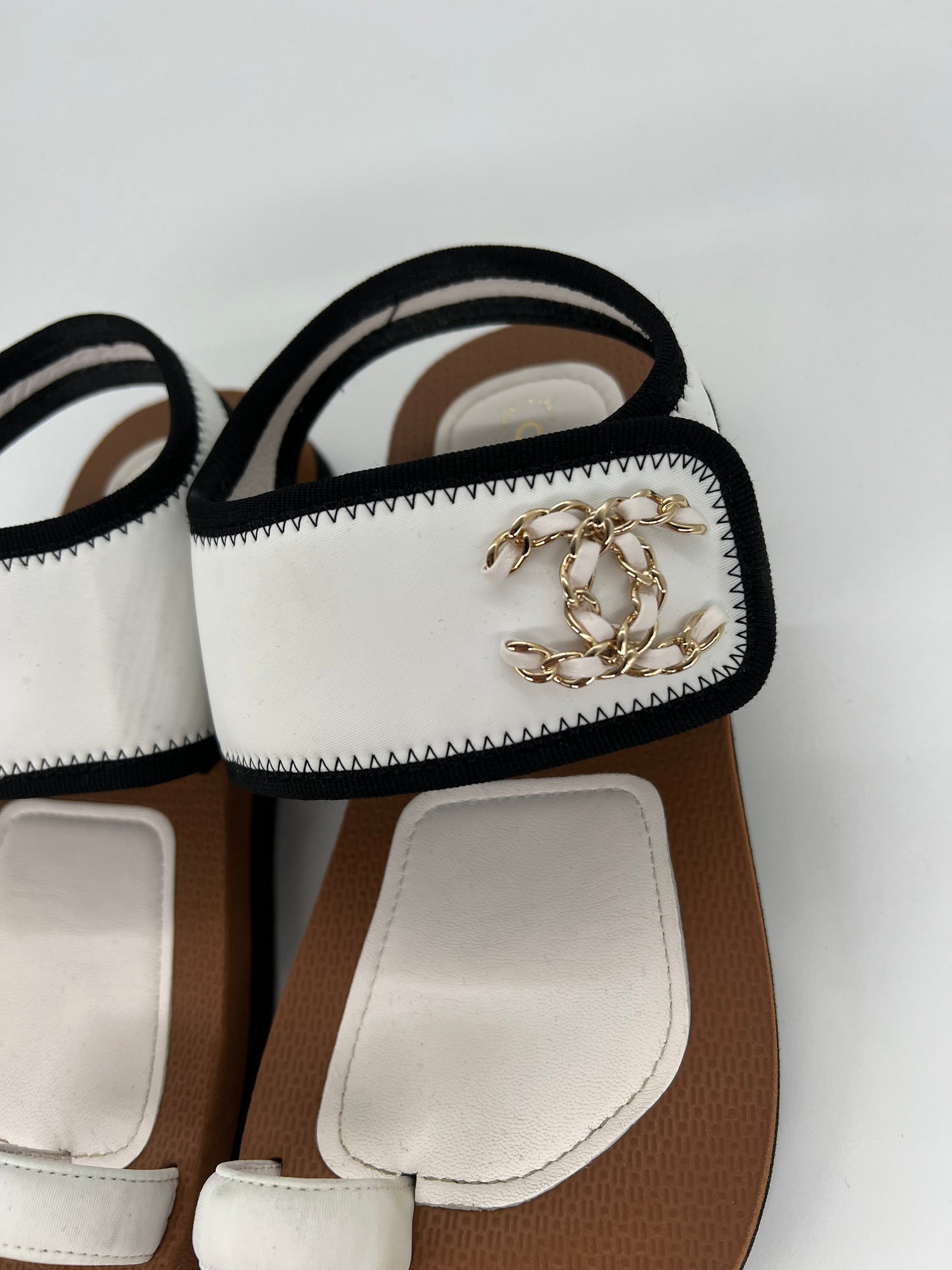 Chanel Sandals - White Size 36