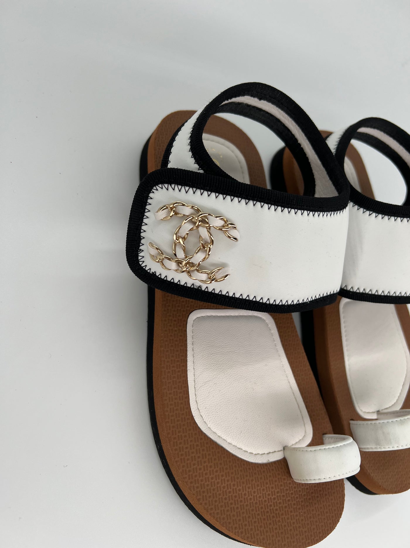 Chanel Sandals - White Size 36